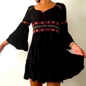 Beautiful !! 
American Eagle Embroidered Bohemian Tunic Dress Size Large